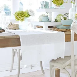 Chemin de table Kara