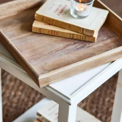 Table d'appoint Vieille