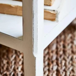 Table d'appoint Vieille